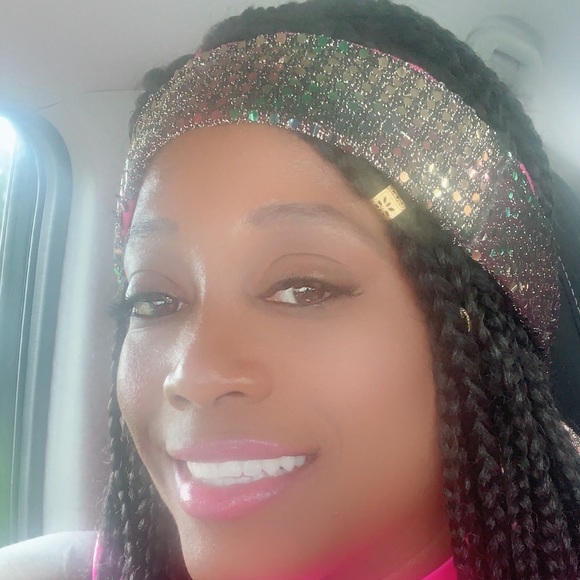 Meet your Posher, Martina - Picture 1 of 1